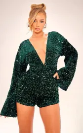 t11314-prettylittlething-kombinezon-na-impreze-zdobiony-cekinami-45-s