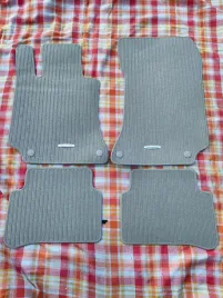 oryginalne-dywaniki-rypsowe-mercedes-w212-s212-cls-w218-x218