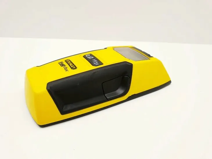 wykrywacz-profili-stud-finder-300-stan-nowy-maksymalna-glebokosc-pomiaru-dla-przewodow-pod-napieciem-51-mm