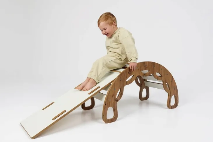 bujak-montessori-3w1-zjezdzalnia-scianka-kids-helper-bm-310-debowo-bialy-szerokosc-produktu-90-cm