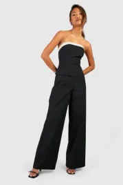 ic85213-boohoo-bandazowy-kombinezon-odkryte-ramiona-kontrast-xxl