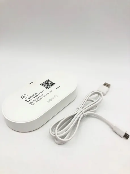 somfy-connectivity-kit-centralka-sterujaca-wifi-zasilanie-sieciowe