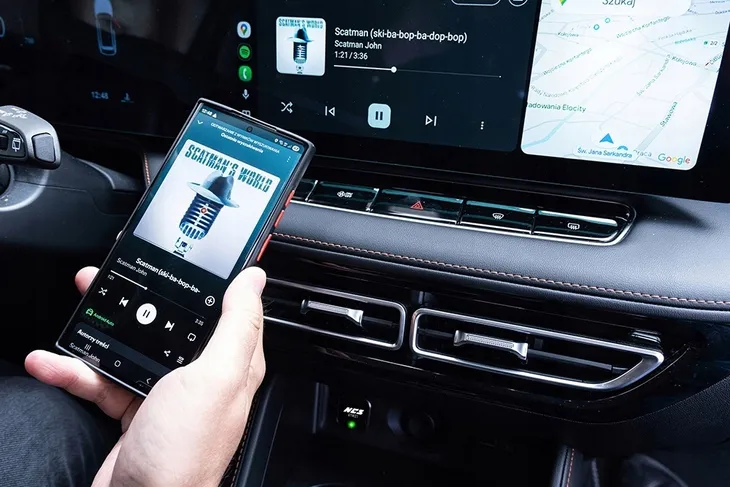 bezprzewodowy-modul-adapter-do-auta-carplay-android-auto-wifi-ios-android-stan-nowy-stan-opakowania-oryginalne