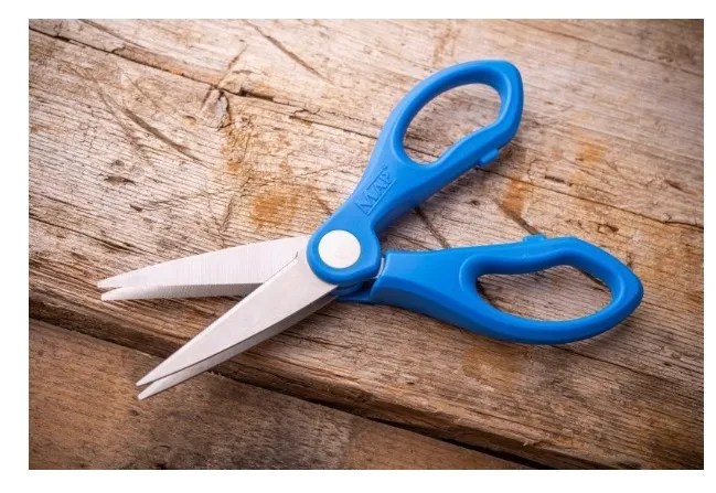 nozyczki-do-ciecia-robakow-map-worm-scissors