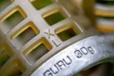 koszyk-guru-bait-up-x-change-feeder-caged-small-20g-marka-guru