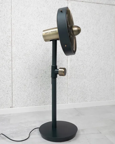 wentylator-podlogowy-stylies-uranus-rodzaj-wentylatora-kolumnowy