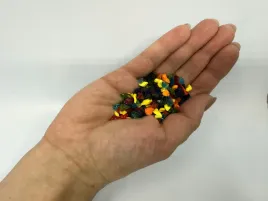 grys-szklany-mix-kolorow-dekoracja-wnetrza-i-ogrodu-garden-grit-78-10kg