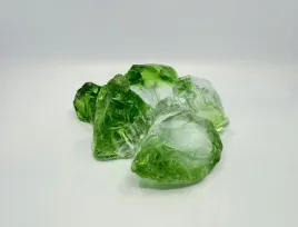 kamienie-ogrodowe-turkusowo-zielone-dwukolorowe-6-10-cm-bryly-szklane-5kg