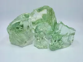 kamienie-szklane-dekoracyjne-seledynowe-7-14-cm-bryly-garden-grit-1kg