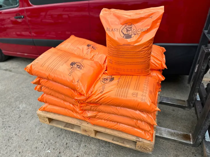 szklo-do-szkielkowania-900-1500-piasek-szklany-do-myjek-20kg-pzh-marka-bez-marki-cisnienie-robocze-2-5-bar