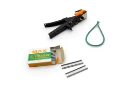 zestaw-tapener-hr-f-max-japan-zszywki-g1305-wezyk-1kg-ostrza