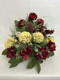 kompozycja-kwiaty-na-grob-cmentarz-bukiet-doniczka-sztuczne-kwiaty