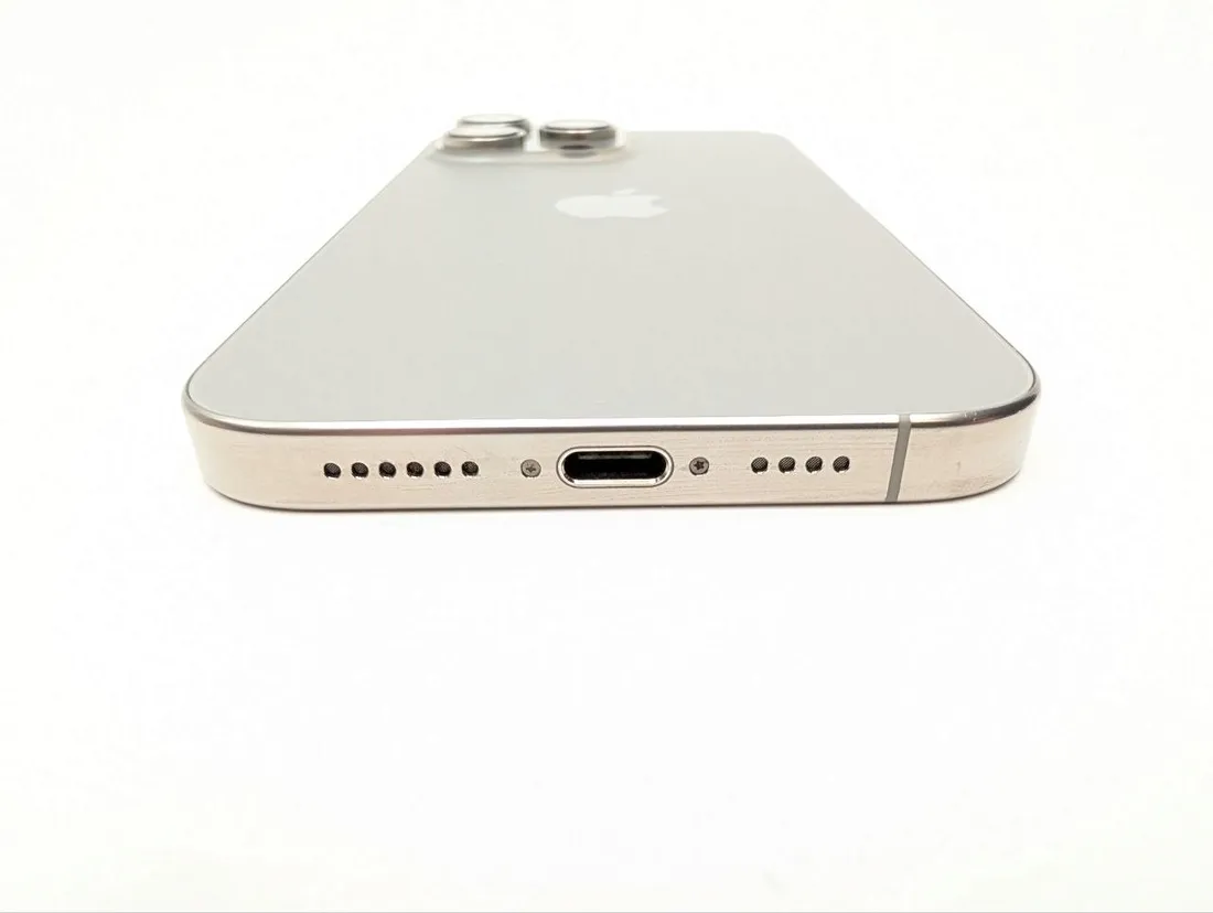 apple-iphone-16-pro-max-256gb-tytan-naturalny-model-telefonu-iphone-16-pro-max