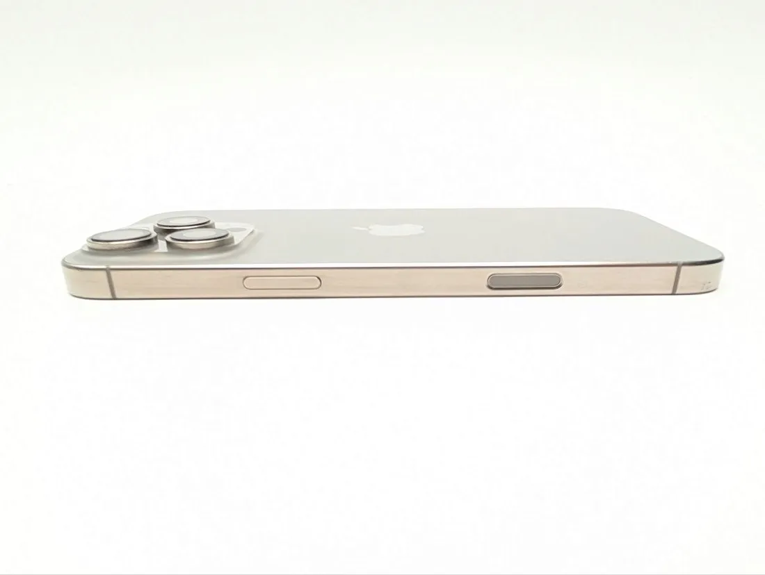 apple-iphone-16-pro-max-256gb-tytan-naturalny
