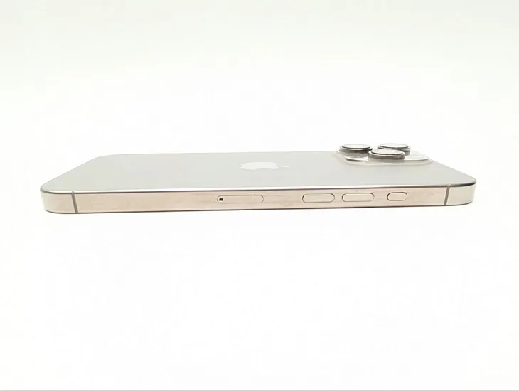 apple-iphone-16-pro-max-256gb-tytan-naturalny-rozdzielczosc-nagrywanych-filmow-4k-1080p-fullhd-720p-hd