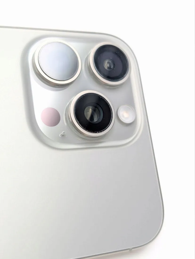 apple-iphone-16-pro-max-256gb-tytan-naturalny-model-telefonu-iphone-16-pro-max