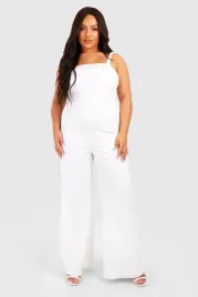 kc87209-boohoo-elegancki-koronkowy-kombinezon-na-ramiaczkach-44