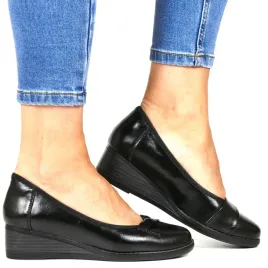 polbuty-na-koturnie-skorzane-vinceza-18136-czarne