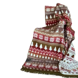 koc-swiateczny-150x200-bawelniany-cieply-gruby-450g-m2-choinki-platki-snieg