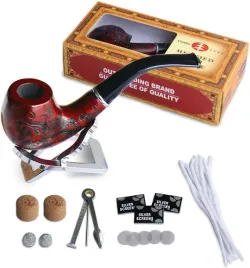 drewniana-fajka-do-palenia-tytoniu-zdobiona-i-nie-tylko-akcesoria