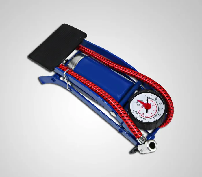 metalowa-pompka-samochodowa-nozna-rowerowa-1-tlok-koncowki-manometr-marka-dbautomotive