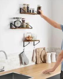 polka-drewno-mb-polka-wiszaca-songmics-40-x-12-cm-buk-ciemny-odcienie