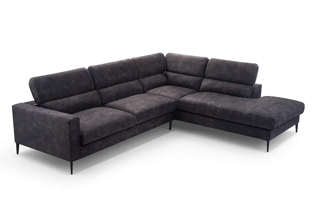 naroznik-z-ruchomymi-zaglowkami-sofa-narozna-stan-nowy