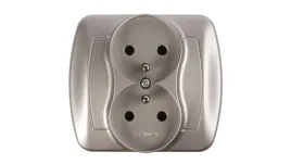 simon-akord-gniazdo-elektryczne-podwojne-z-uziemieniem-srebrne-agz2-26