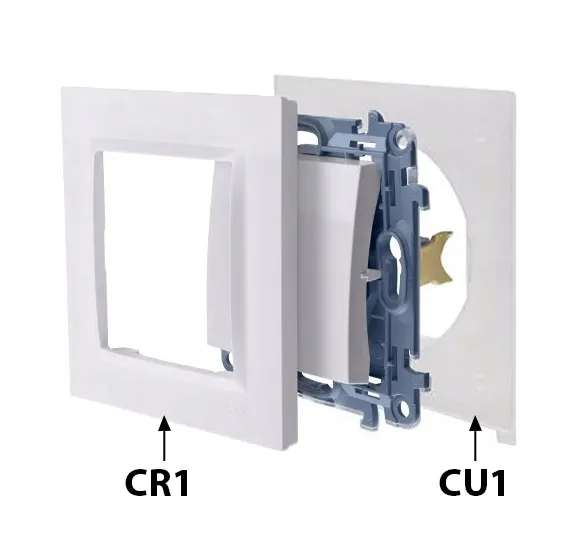 simon-10-ramka-poczworna-biale-cr4-11-material-tworzywo-sztuczne