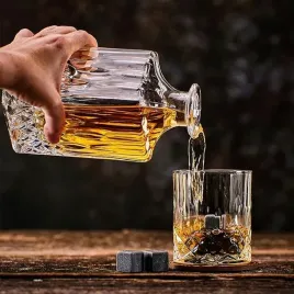 zestaw-whisky-2x-szklanki-kamienie-prezent-dla-mezczyzny-faceta-pudelko