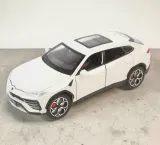 model-1-24-lamborgini-urus-suv-bialy-wiek-6-lat-stan-opakowania-oryginalne