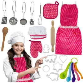 maly-kucharz-fartuszek-kuchenny-foremki-akcesoria