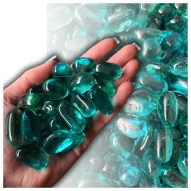 kamyczki-szklane-polerowane-do-donic-turquoise-kidney-glass-26-32mm-2kg