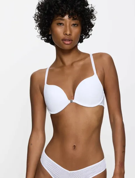 triumph-harmonyspotlight-whuf-bialy-80-e-marka-triumph