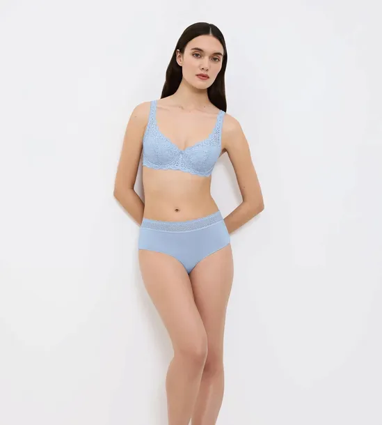 triumph-amourette-whp-blekitny-90-e-material-dominujacy-poliamid
