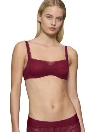 triumph-body-make-up-illusion-lace-balconette-bordowy-70-b