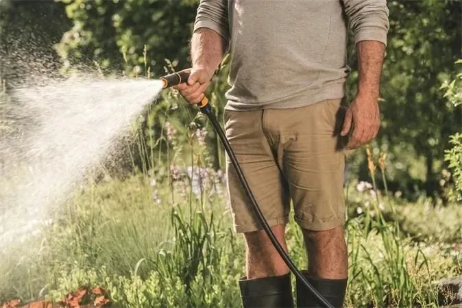 fiskars-pistolet-zraszajacy-regulow-1052182-kod-producenta-inny-marka-inny