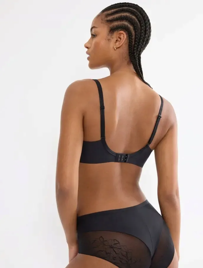triumph-comfort-contour-w01-czarny-75-e