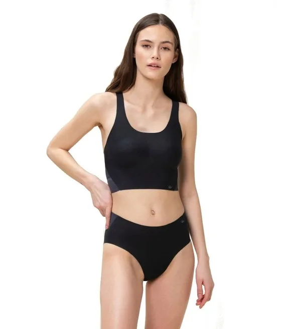 triumph-flex-smart-pull-on-bra-top-czarny-03