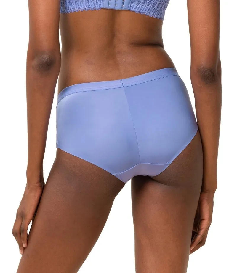 triumph-aura-spotlight-maxi-44