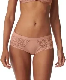 triumph-aura-spotlight-t-maxi-40