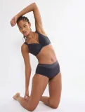 triumph-true-shape-sensation-t-maxi-42-material-dominujacy-poliamid