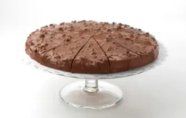 erlenbacher-migdalowa-tarta-z-kremem-karmelowym-950g
