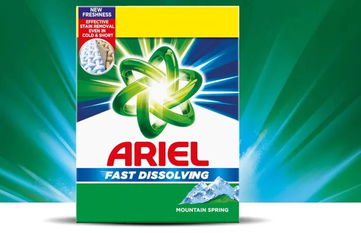 ariel-proszek-do-prania-fast-dissolving-mountain-spring-4-4-kg-opakowanie-pudelko-plastikowe