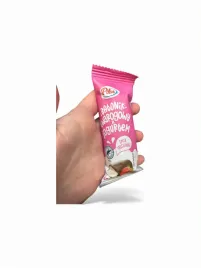 batonik-twarogowy-z-jogurtem-pilos-truskawkowy-40-g