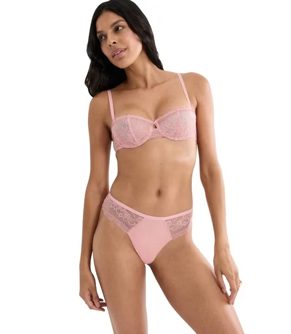 triumph-comfor-allure-string-rozowe-40