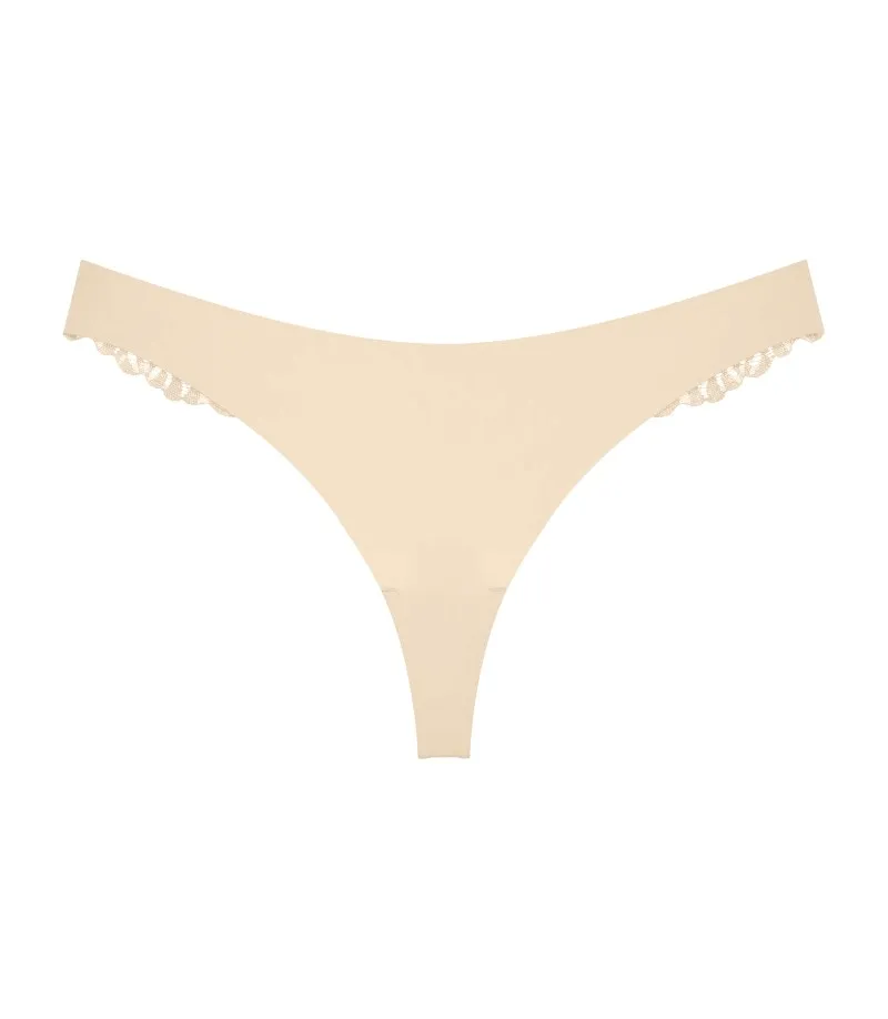 triumph-pretty-micro-string-jasny-bez-m