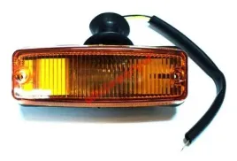 lampa-kierunkowskazu-przy-blotniku-mercedes