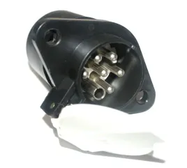 gniazdo-zlacze-euro-24v-tworzywo-s-bolec-z-otw