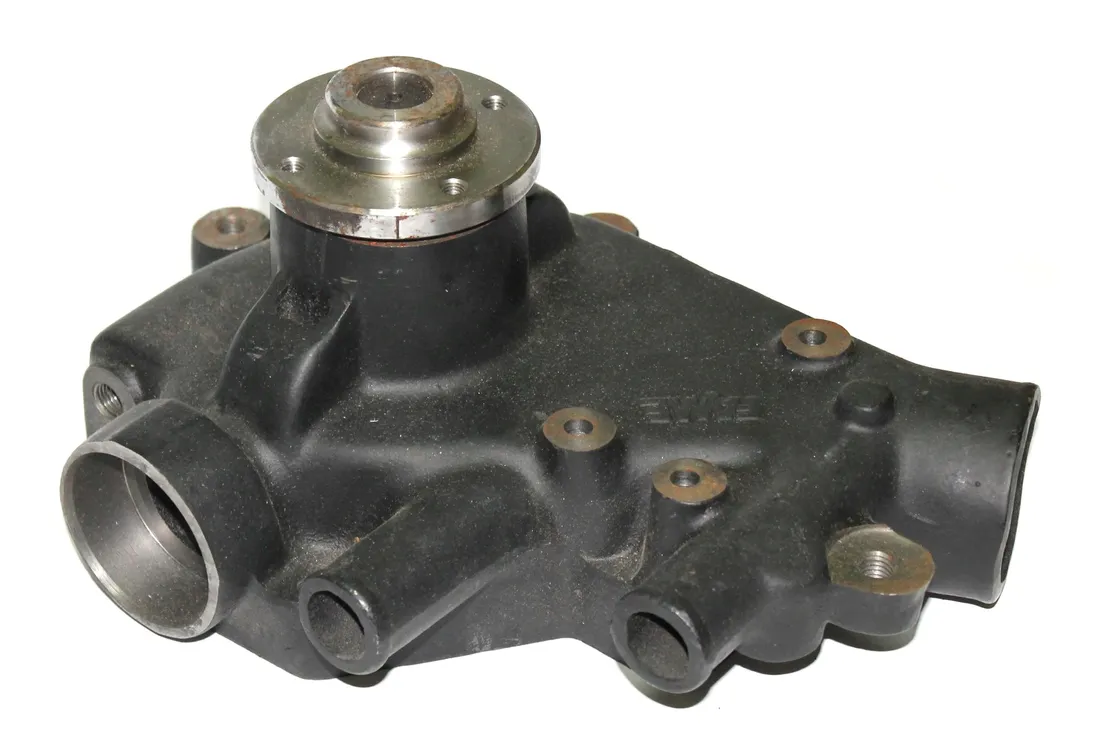 pompa-wody-daf-95-nowa